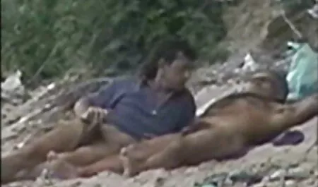 Các chàng trai, nhanh chóng và nhịp phim sex bo gia nhat ban nhàng roi một thanh niên da đen trong một lỗ