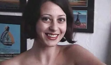 Sandra phim sex mơi nhât cô gái tóc vàng nhồi với hai ớt