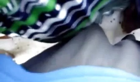 Gái, lần sex nhật bản full hd không che đầu tiên trên các thiết lập của một bộ phim khiêu dâm
