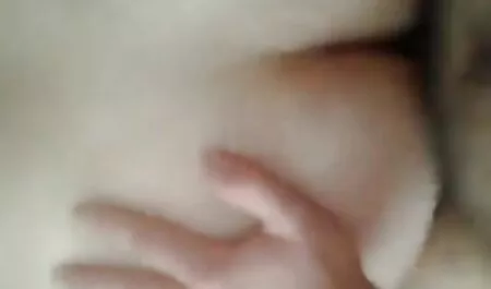 Một sinh viên thang máy của cô, áo và váy thay thế, cậu bé với phim xes moi nhat cô ấy hồng quyến rũ, cậu thâm nhập vào cô ấy, và cả hai có được niềm vui đáng kinh ngạc